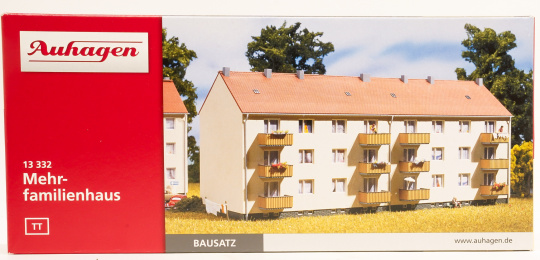 Auhagen 13332 (TT) – Bausatz Mehrfamilienhaus 