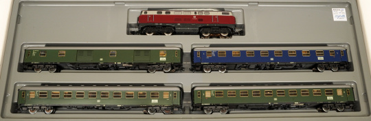 Märklin 2864 – 5-teiliger Schnellzug der DB, mit BR V160 -Lollo-, digital (MM) & Innenbeleuchtung 