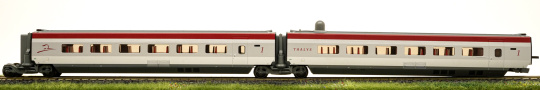 Märklin 43421 – 2-teiliges Ergänzungswagen-Set 1 THALYS PBKA für 37791, LED-Innenbeleuchtung 