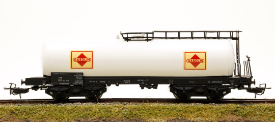 Märklin 4648 – Mineralöl-Kesselwagen GASOLIN der DB 