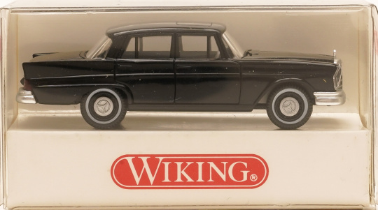 Wiking 8240124 (1:87) – Mercedes-Benz 220 S, schwarz 