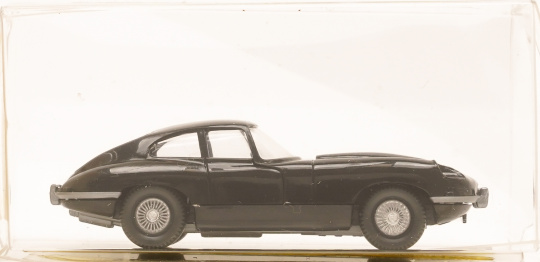 Wiking 02210 (1:87) – Jaguar Typ E, schwarz 