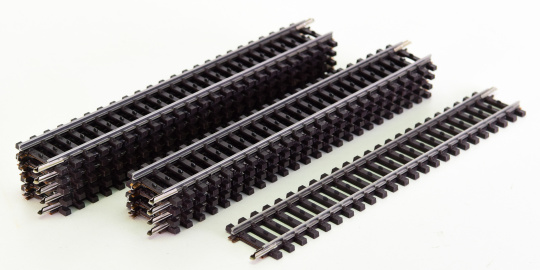 Märklin 2200 – 10 x Gerades K-Gleis Länge 1/1 180 mm 