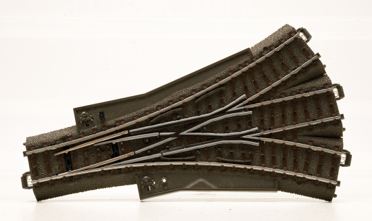 Märklin 24630 – Dreiwegweiche, mit Handschalthebel 