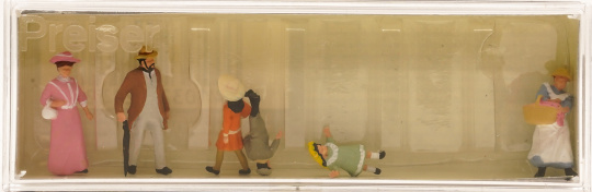Preiser 12132 (1:87) – Familie um 1900, 6 Figuren 