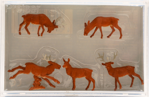 Preiser 14179 (1:87) – Hirsche, 5 Figuren 