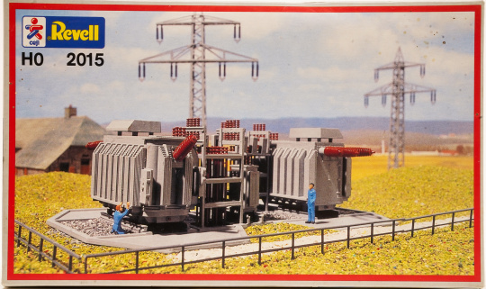 Revell 2015 (H0) – Bausatz Trafostation 