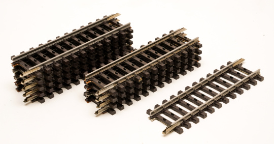 Märklin 2201 – 10 x Gerades K-Gleis Länge 1/2 90 mm 