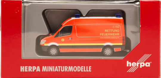 Herpa 047395 (1:87) – Mercedes-Benz Sprinter 06 RTW Feuerwehr Hamburg 