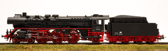 Piko 50013 – Schlepptender-Dampflok BR 03 der (D)DR 