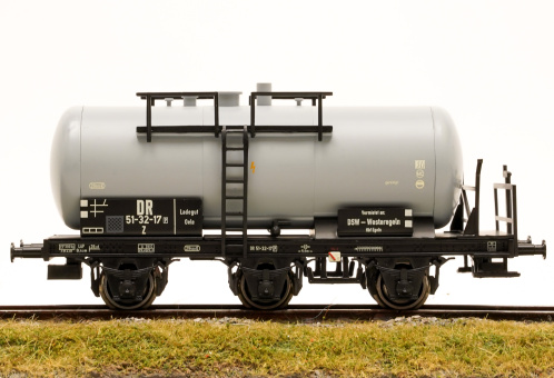 Lilliput L235492 – Kesselwagen Z -DSW-der (D)DR 