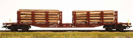 Trix 24146-03 – Doppelrungenwagen Snps 719 der DB AG, mit Holzbeladung 