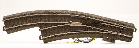 Märklin 24671 – C-Gleis Bogenweiche links elektrisch 