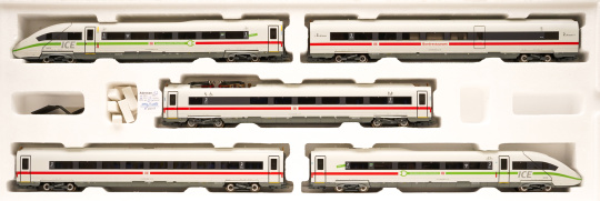 Trix 25976 – 5-tlg. Elektro-Triebwagenzug ICE 4  BR 412/812 der DB, digital (mfx/MM/DCC) & Sound 