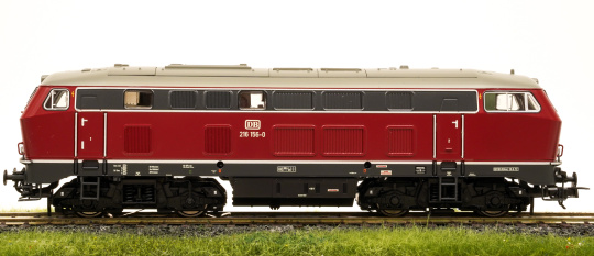 ESU 31002 (AC/DC) – Diesellok BR 216 der DB, digital (mfx/MM/DCC) & Sound & Rauch 