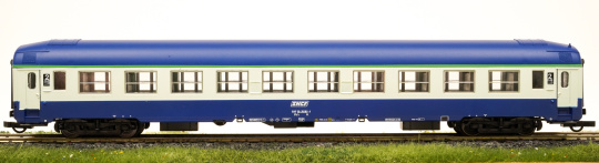 Roco 44602 (DC) – 2. Klasse UIC-Schnellzugwagen Bcx der SNCF 