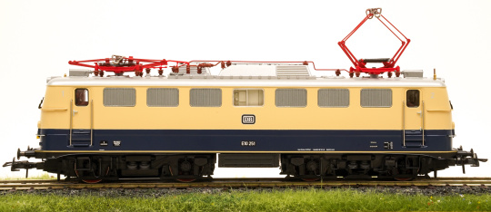 Roco 73622 (DC) – Elektrolok E 10 der DB, digital (DCC) & Sound 