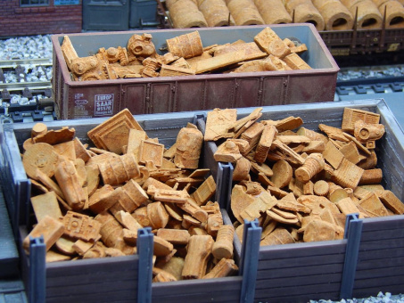 Juweela 28159 (H0) – Metallschrott rostig, 30g 