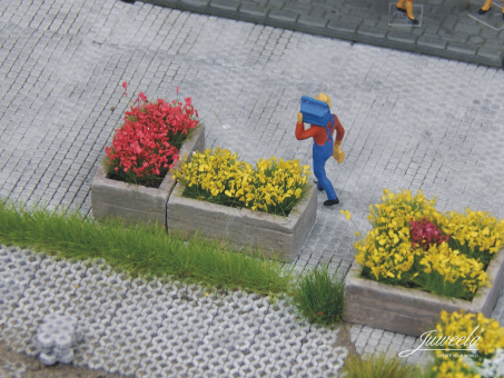 Juweela 28251 (H0) – Pflanzkübel aus Holz, groß und klein, 10 Stück 