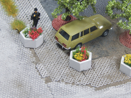 Juweela 28254 (H0) – Pflanzkübel aus Beton, 6-Eckig, 5 Stück 