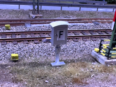 BIMM Modellbau BM501-16 (H0) – 2x Fernsprecher Bahn  