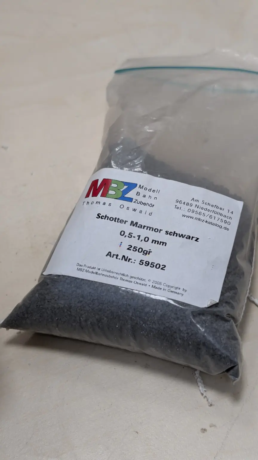 Packung MBZ Schotter Marmor schwarz in der K&ouml;rnung 0,5 bis 1,0 Millimeter